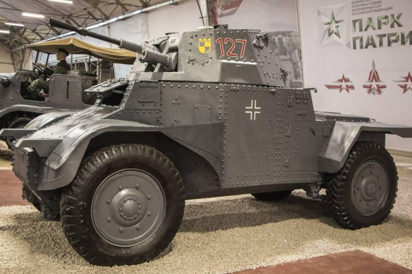 Модель бронеавтомобиля Гочкис Ижевск