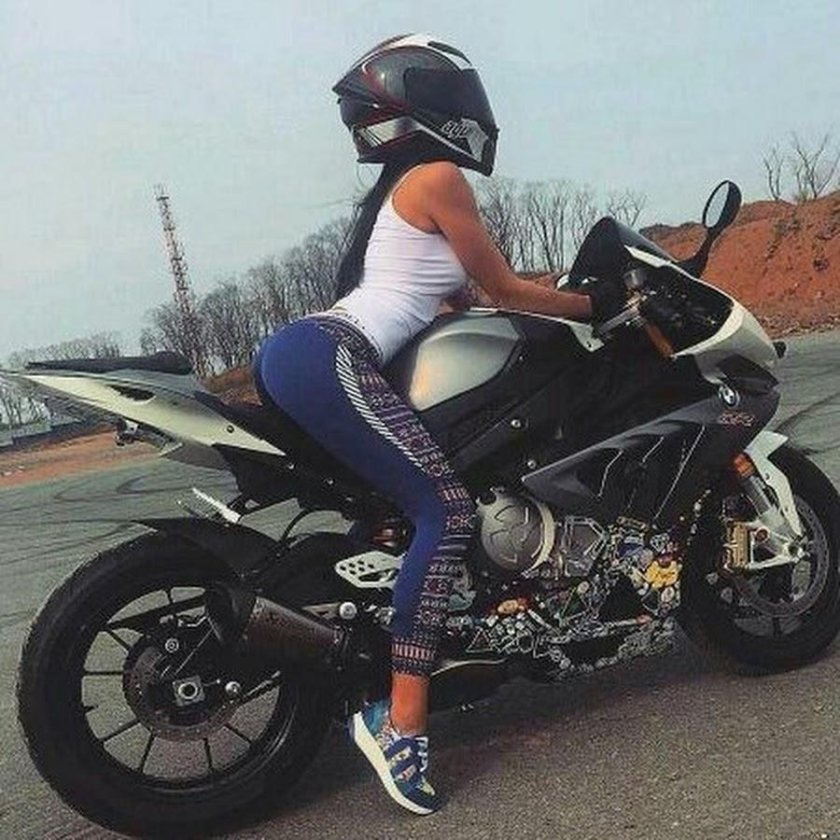 Ольга Пронина мотоциклистка