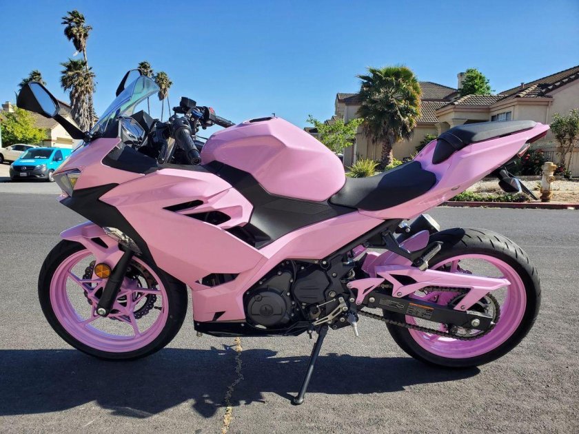 Pink Moto