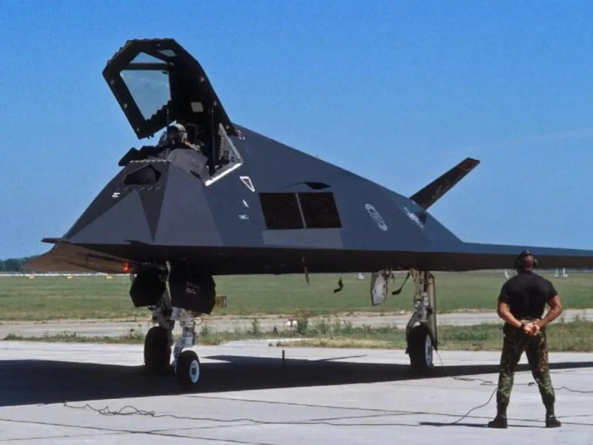 F-117 Nighthawk