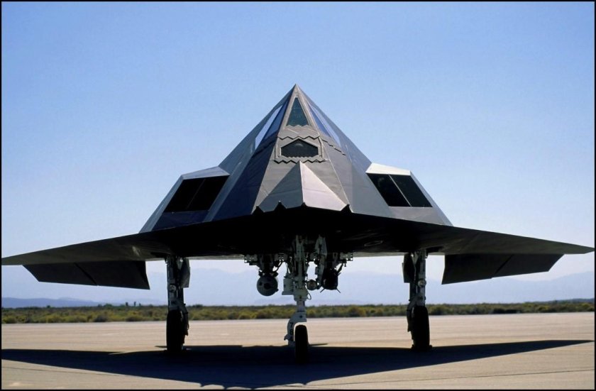 Самолет стелс f-117