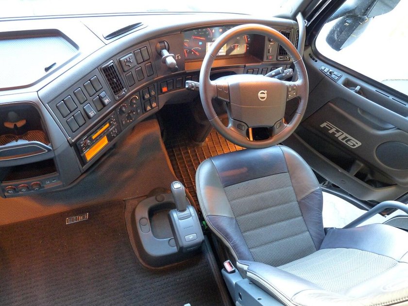 Volvo fh16 Interior