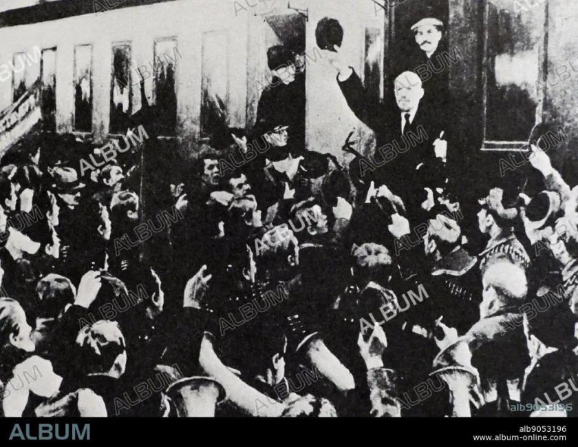 Ленин на Финляндском вокзале октябрь 1917