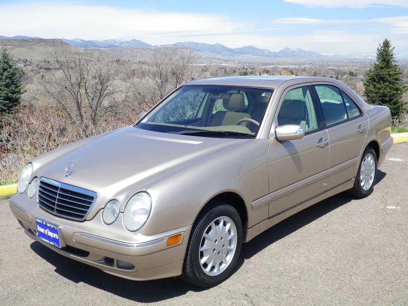 Мерседес Бенц е320 2002