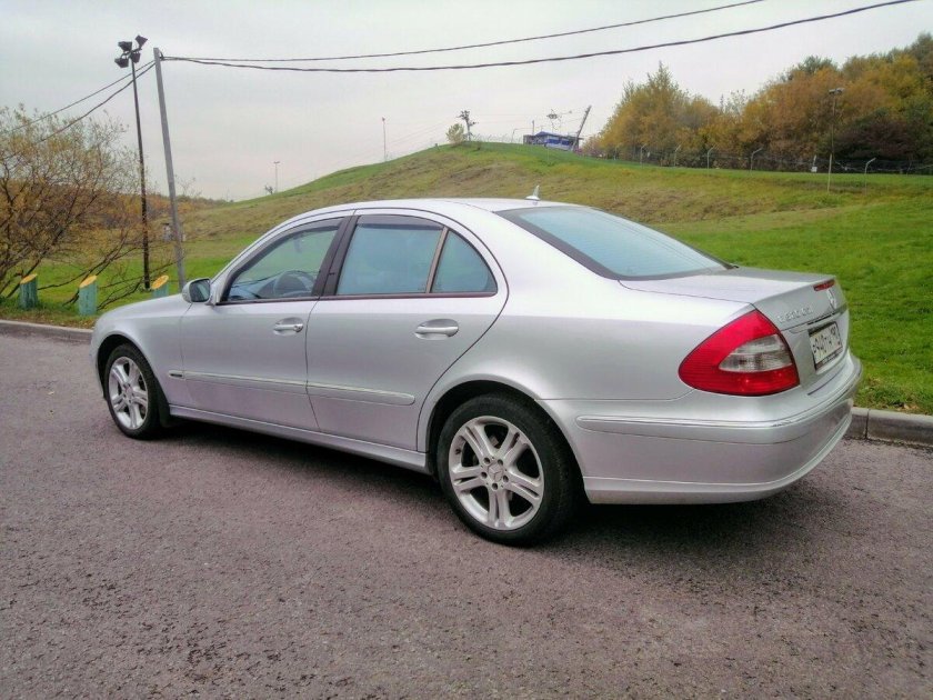 Мерседес е320