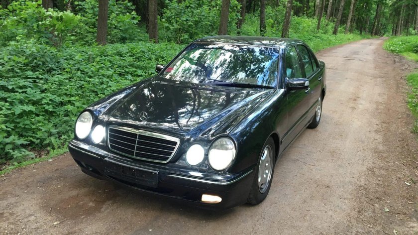 Mercedes Benz e 320 1998 люмизин