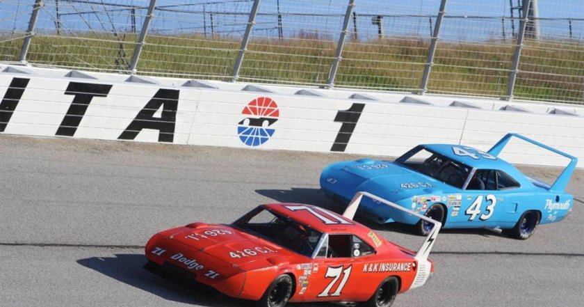 Додж Чарджер Дайтона 1969 наскар