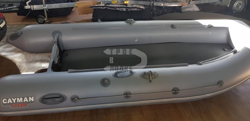 Лодка ПВХ Кайман 330