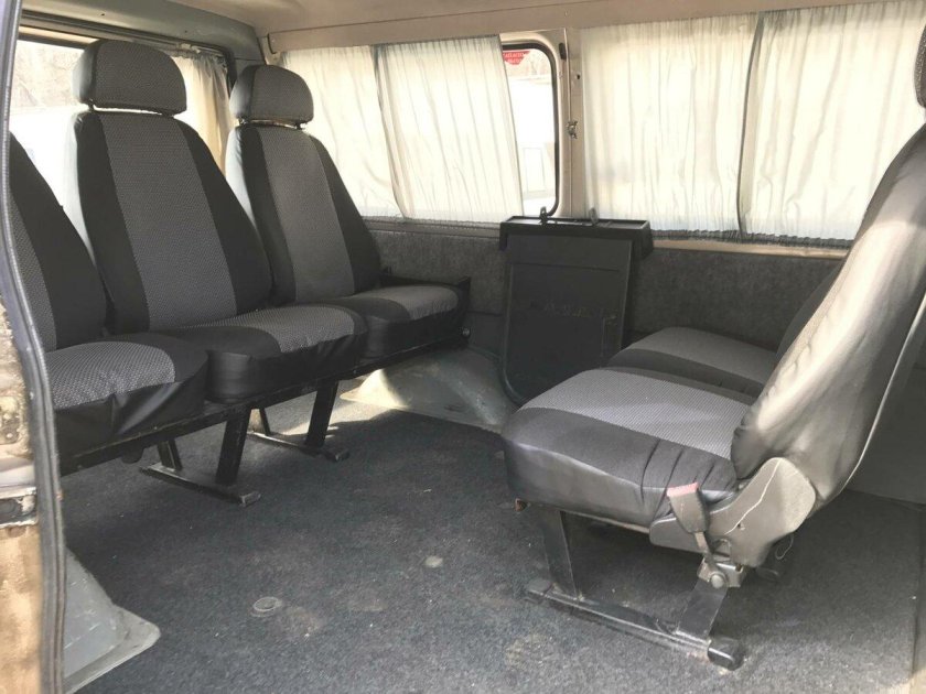 ГАЗ 221717 Соболь