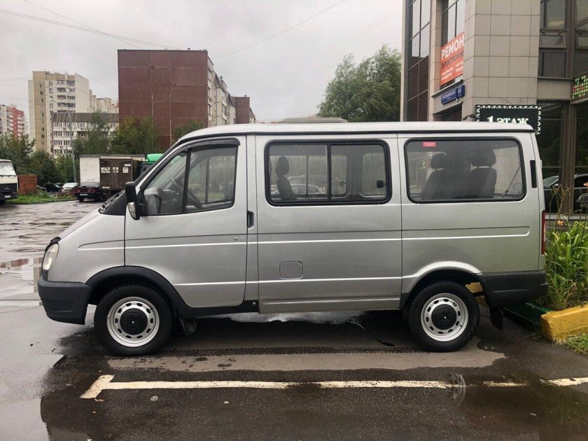 ГАЗ Соболь 2217 серебристый