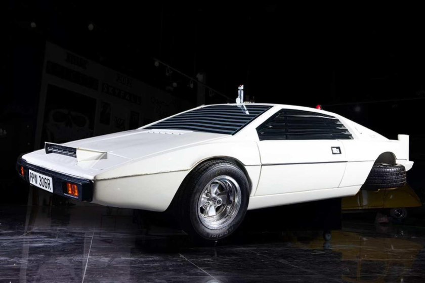Lotus Esprit шпион