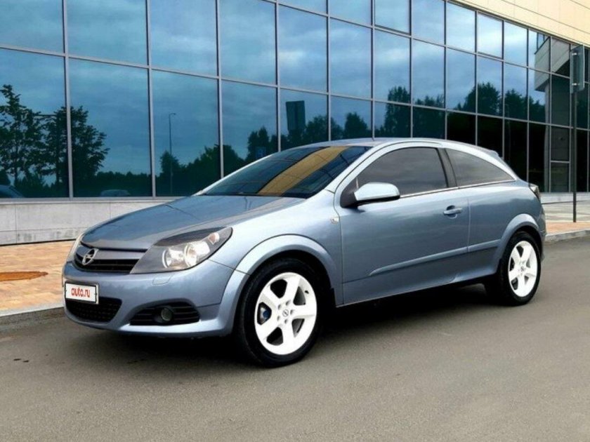 Опель Астра 2007 хэтчбек 1.8