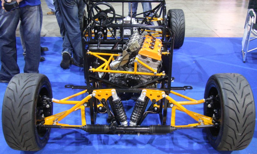 Cantilever Pushrod Suspension