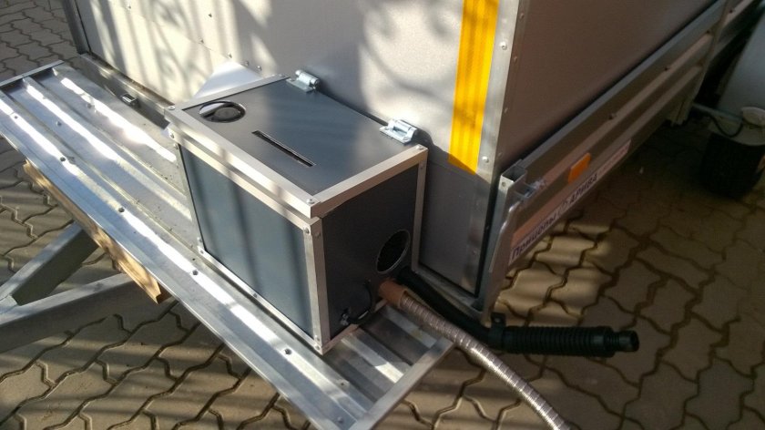 Автономка в легковой прицеп