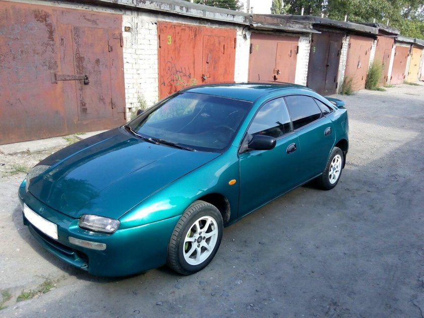 Mazda 323 v (ba)