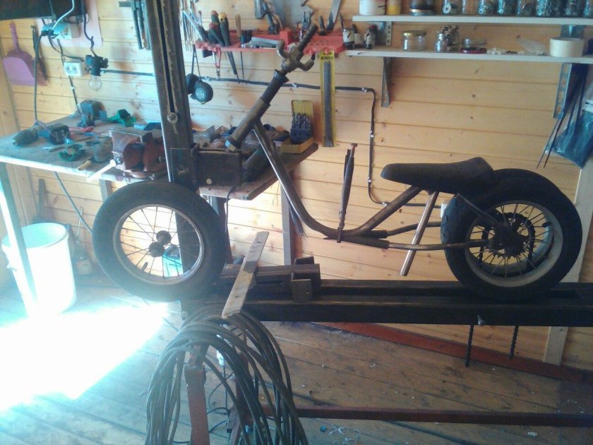 Мопед из велосипеда