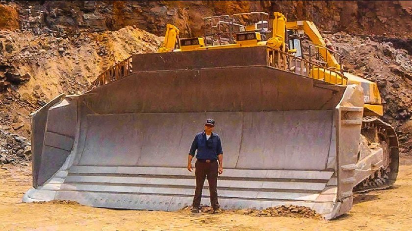 Бульдозер Komatsu d575a