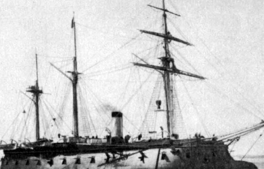 Броненосная плавучая батарея Кремль