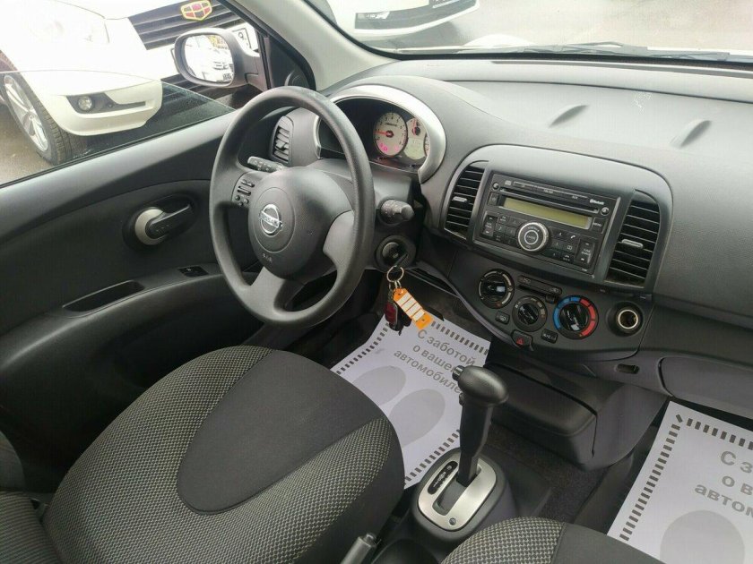 Ниссан Микра 2008