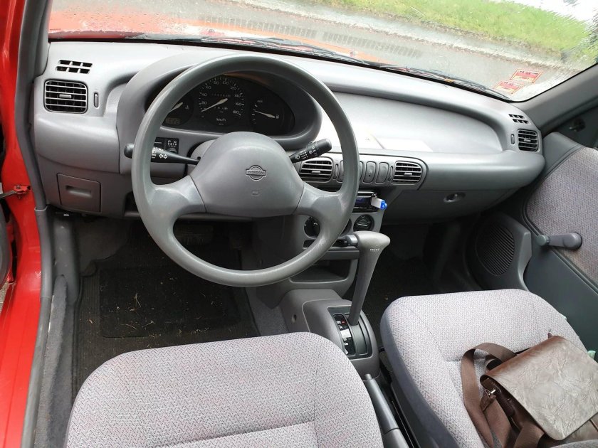 Nissan Micra k11 салон