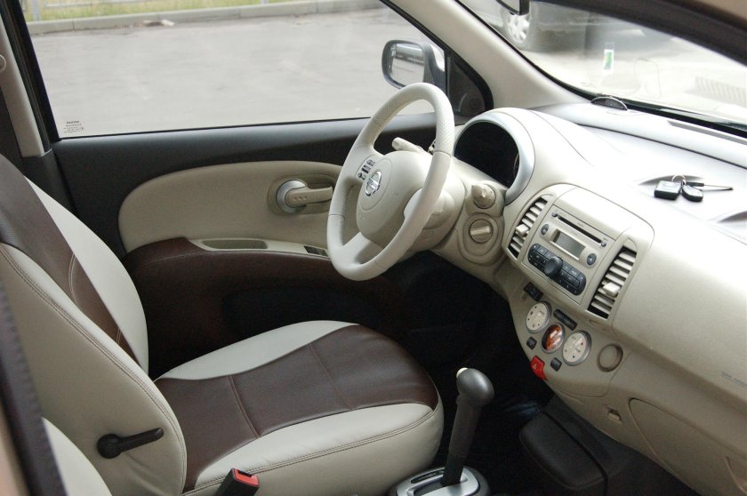 Nissan March k12 салон