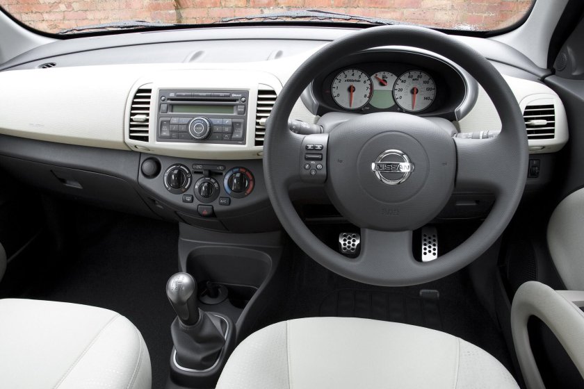 Nissan Micra k12 салон