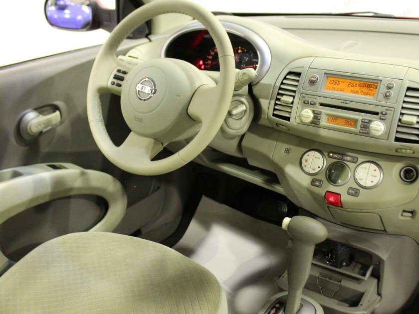 Nissan Micra k12 салон