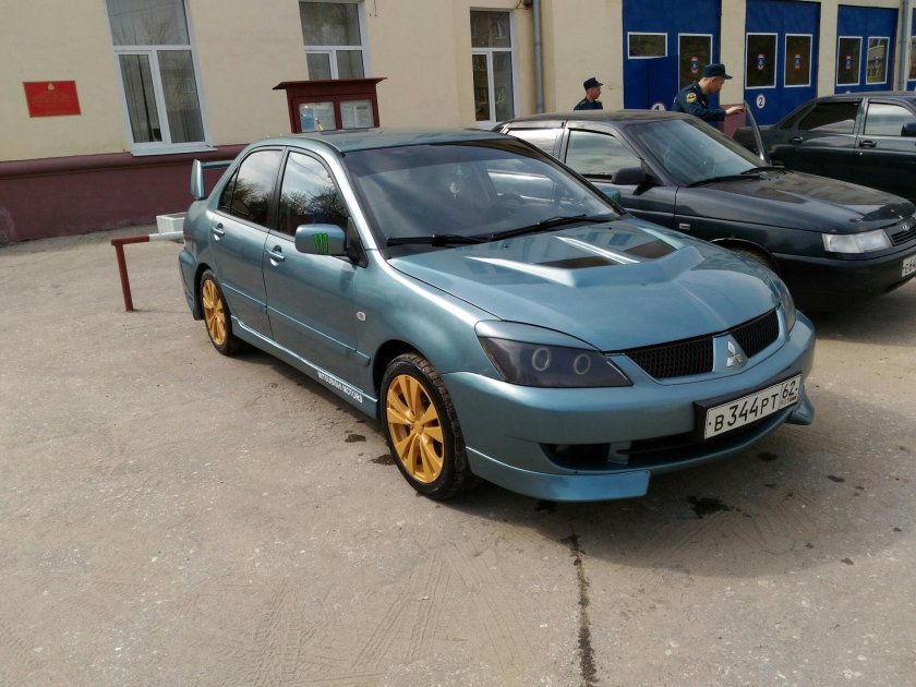Митсубиси Лансер 9 1.6