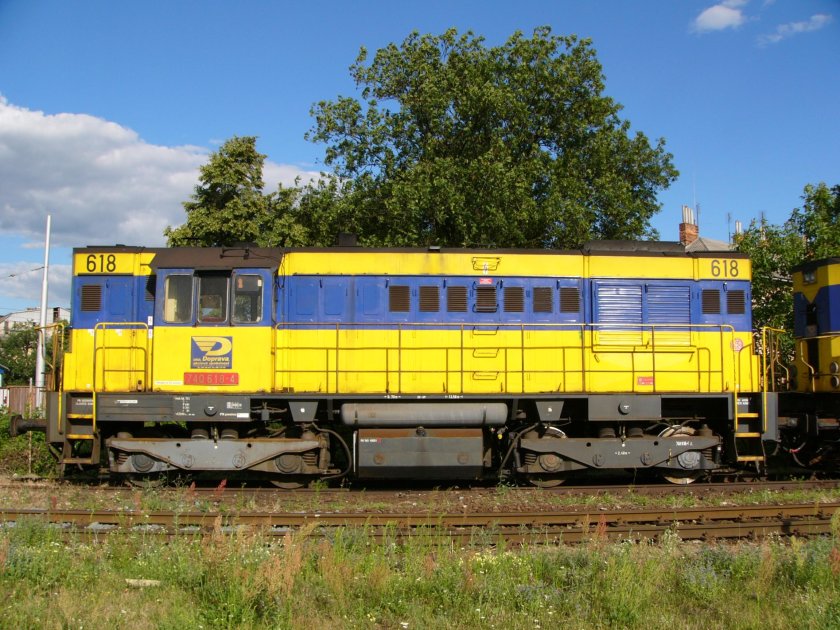 Тепловоз 740