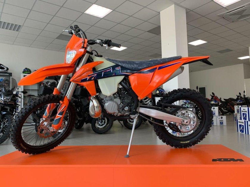 КТМ оранжевый