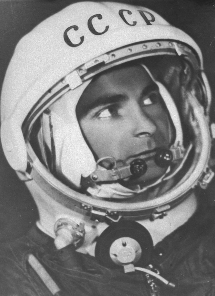 Валерий Быковский