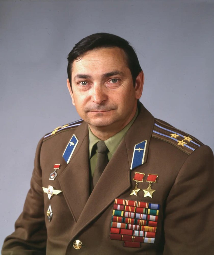 Валерий Фёдорович Быковский