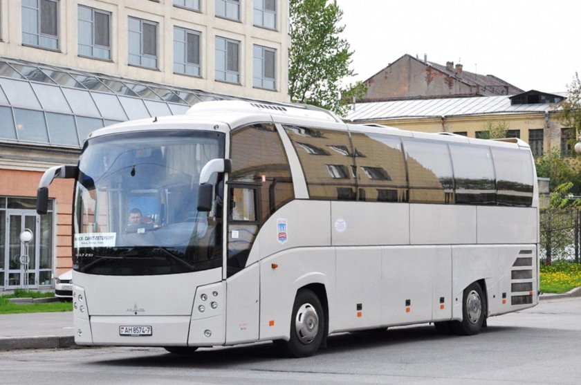 Туристический автобус МАЗ 251