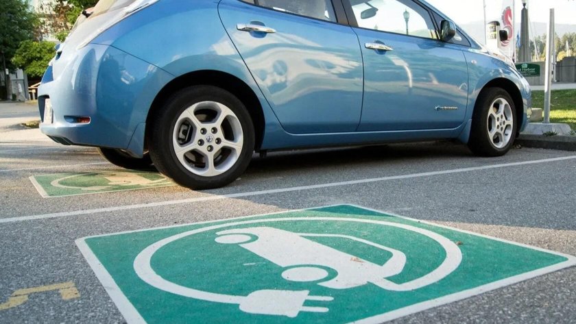 Парковка для электромобилей