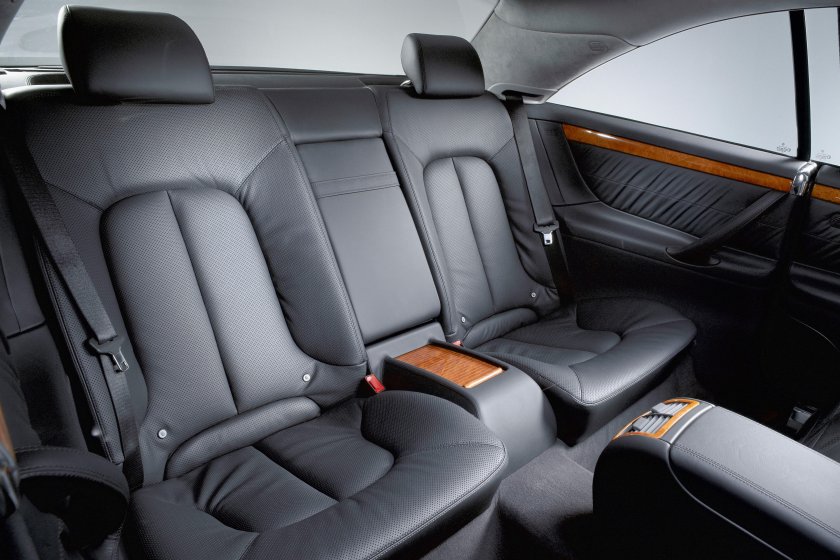 W215 Mercedes салон