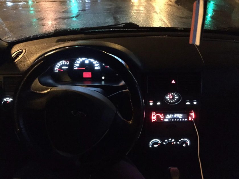 Приора 2 салон ночью