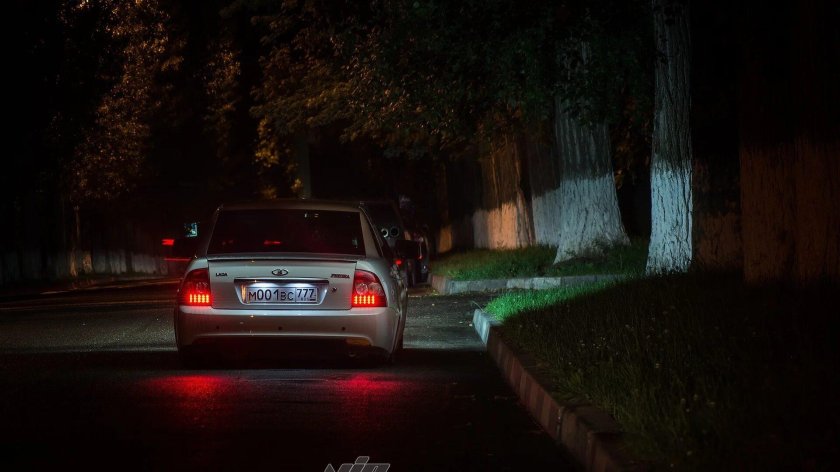 Опер машины ночью