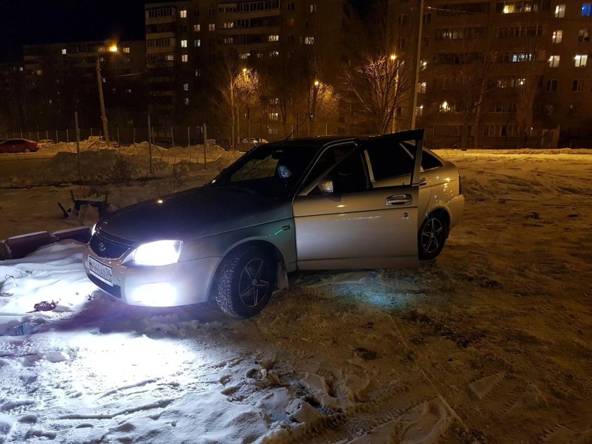 Приора серебро хэтчбек