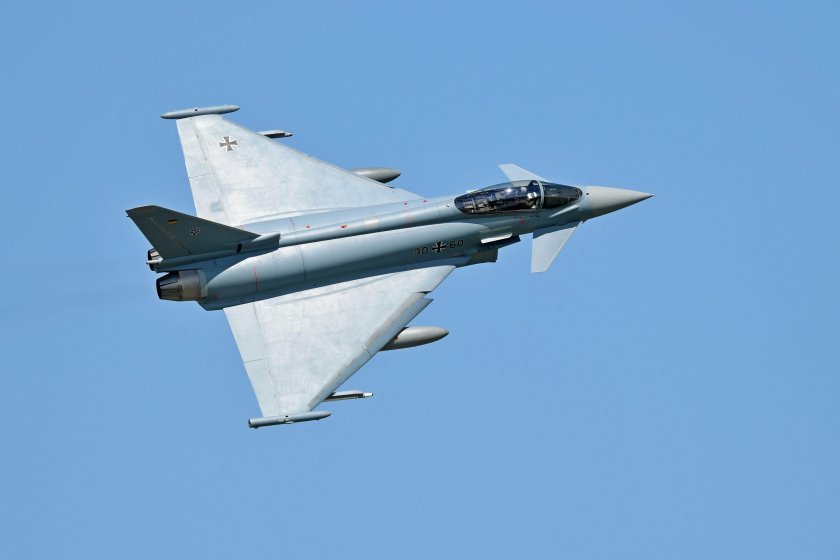 Самолет Saab Jas-39b/d Gripen