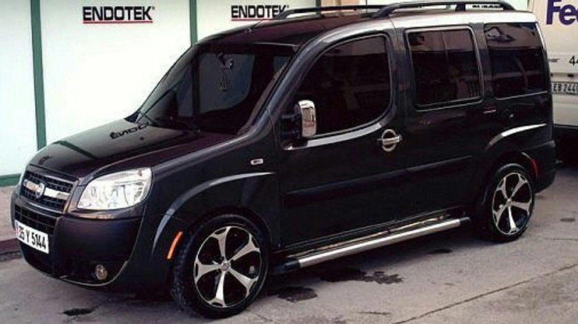 Fiat Doblo черный