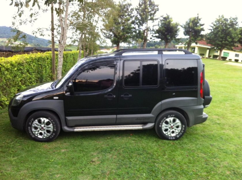 Фиат Добло черный