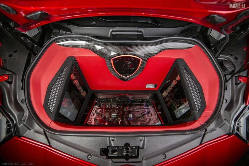 Ламборджини авентадор с багажником