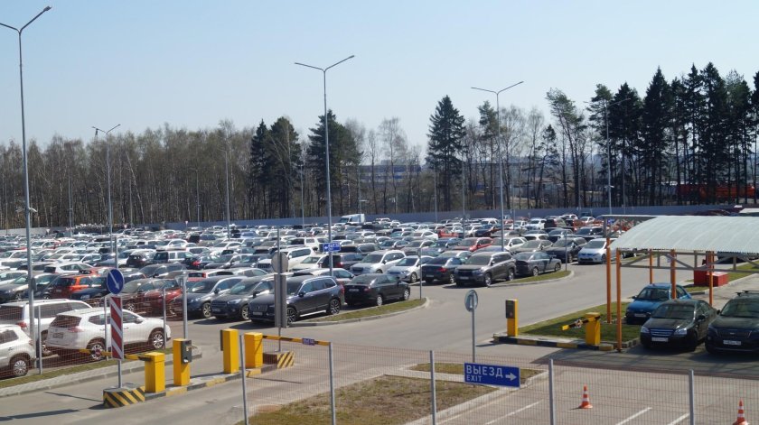 Автостоянки в аэропорту Шереметьево