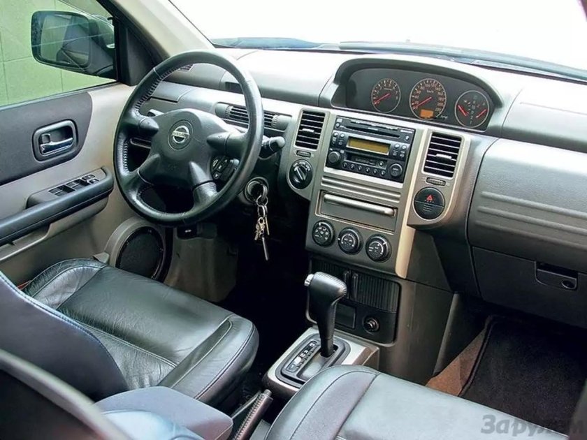 Nissan x-Trail t30 салон