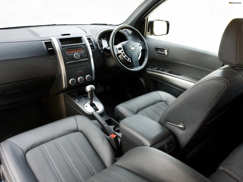 Nissan x-Trail t31 салон