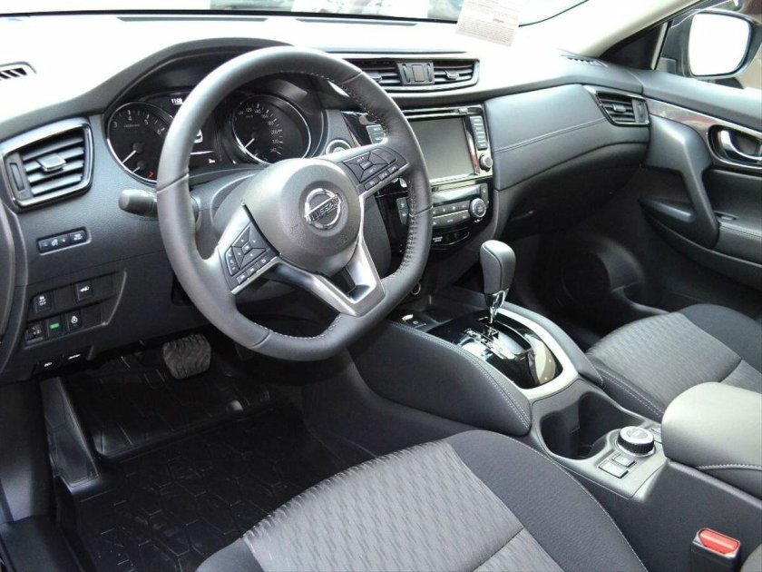 Nissan x-Trail 2020 салон