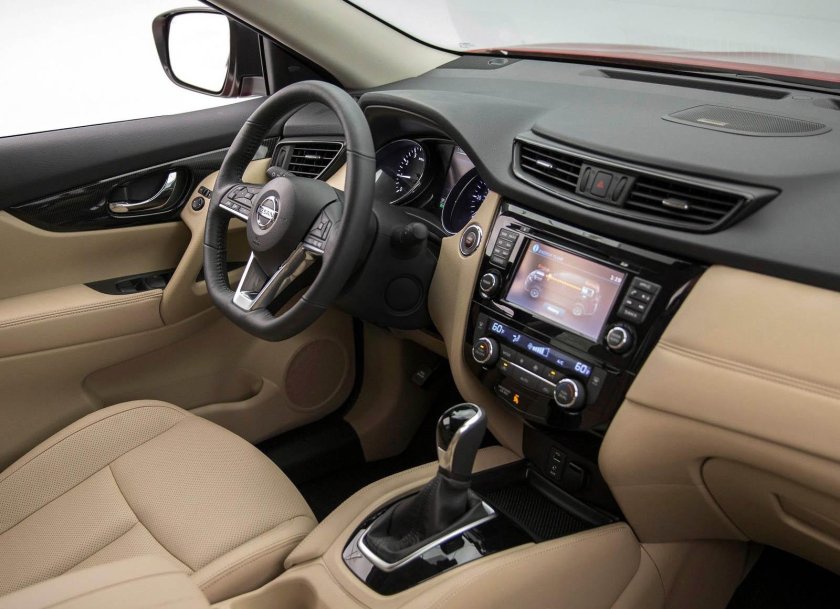 Ниссан х-Трейл 2017 салон бежевый