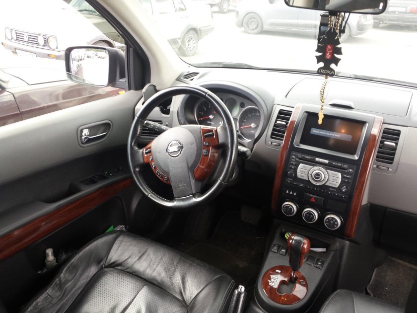 Nissan x-Trail t31 салон
