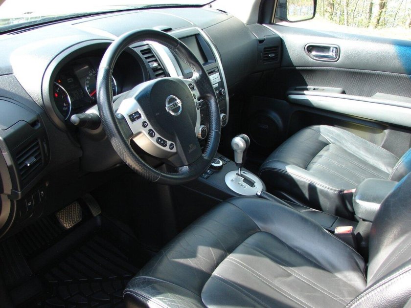 Nissan x-Trail т31 салон