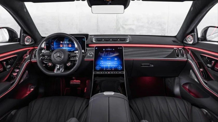 Мерседес АМГ 63 S салон